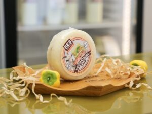 «Качотта» - сыр козий 45% с пажитником.«Качотта» - сыр козий 45% с пажитником.